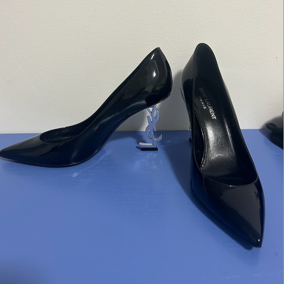 YSL Logo Heels - Picture 2 of 5